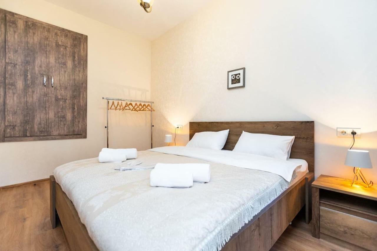 Wehost Stylish Apartment In Old Tbilisi Luaran gambar